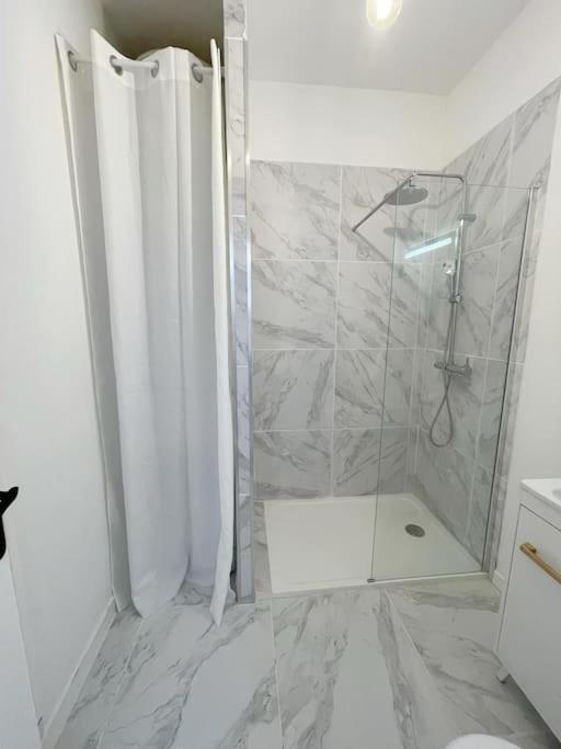 Lorient T2 , Hypercentre , Fibre ,Gare Apartment Luaran gambar